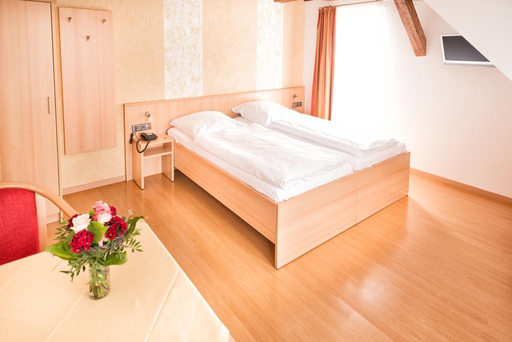 Gasthof Zum Lamm Gomadingen Номер фото