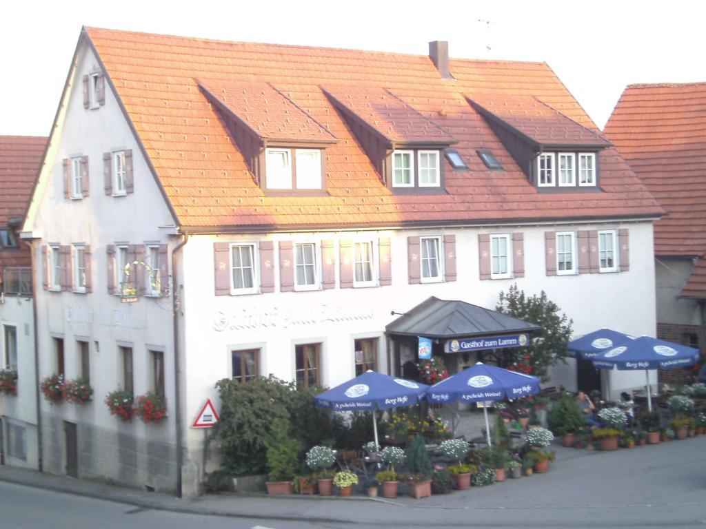 Gasthof Zum Lamm Gomadingen Экстерьер фото